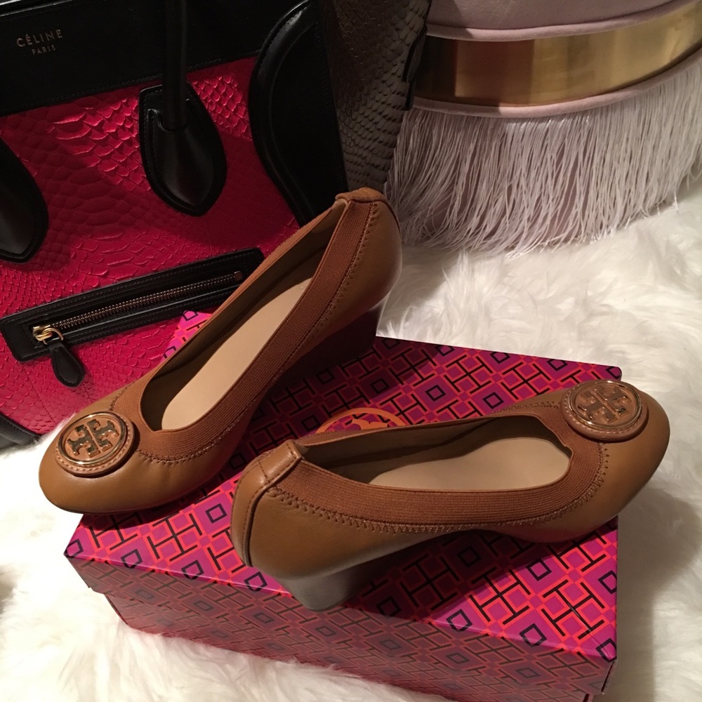 Tory Burch Caroline Wedges - Tan / Dark Maple